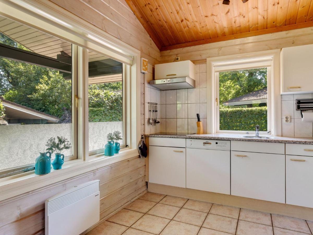 Luxurious Chalet In Guelders By The Forest Hulshorst Eksteriør bilde