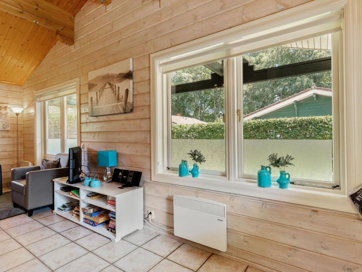 Luxurious Chalet In Guelders By The Forest Hulshorst Eksteriør bilde